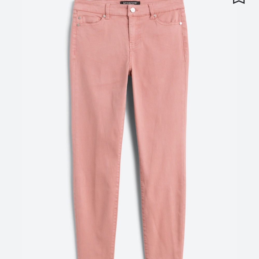 BNWT Liverpool Kaylee Skinny Colored Jean Size 20W Inseam 28. Color: Blush